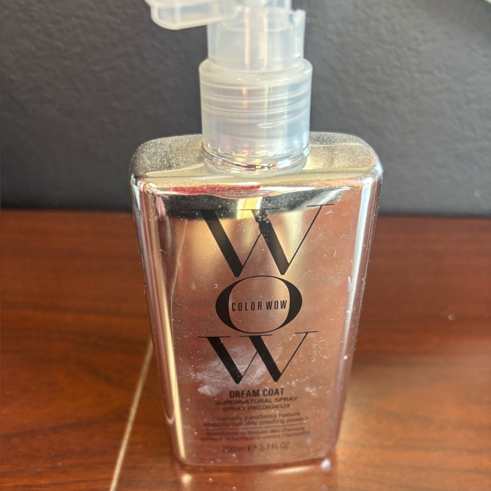 NWT WOW color Dream Coat Supernatural Spray